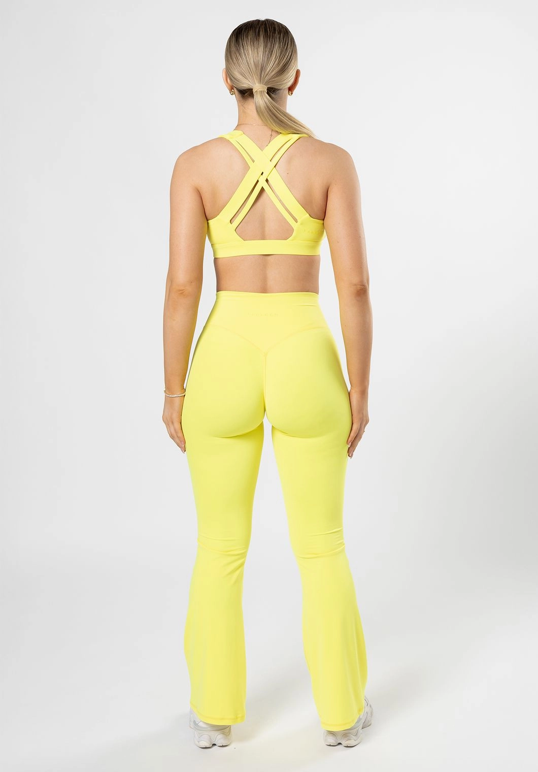 Daily Routine Outdoor Lover RecStretch? Original Sculptseam? Plus Essential Flare Legging 31" Lemonade