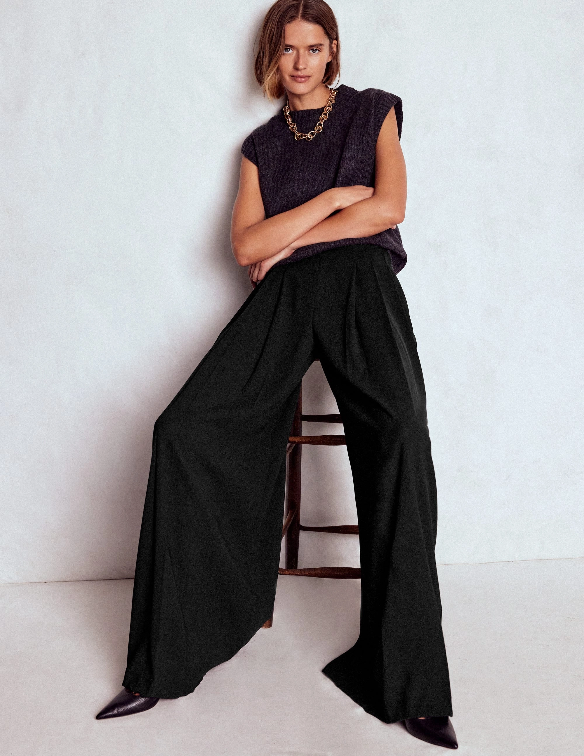 Layering Essential Regent Wide Leg Trousers-Black