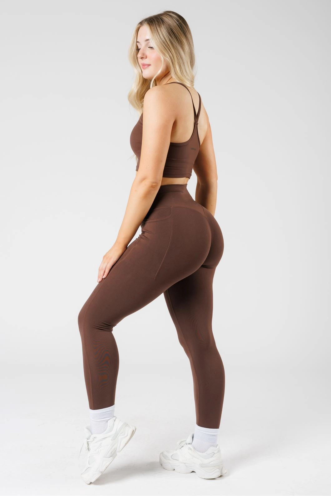 Sweat Control Reluna?  Empower Sculptseam? Pocket Legging Walnut