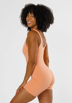 Classic Shorts Reluna? AirBrushed Sculptseam? Shortsuit Guava