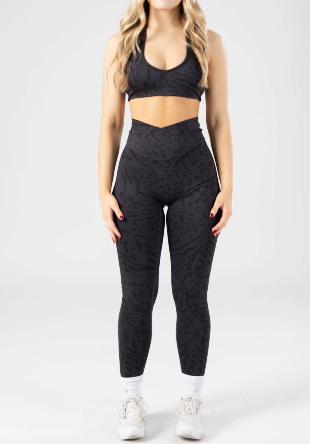 Supportive Waist Reluna Crossover Sculptseam? Legging Panther