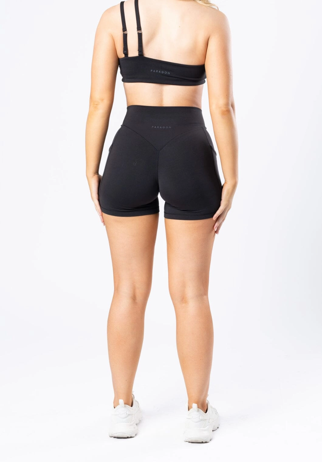 holiday apparel Mid Rise Reluna Dip Pocket Sculptseam? Short Black