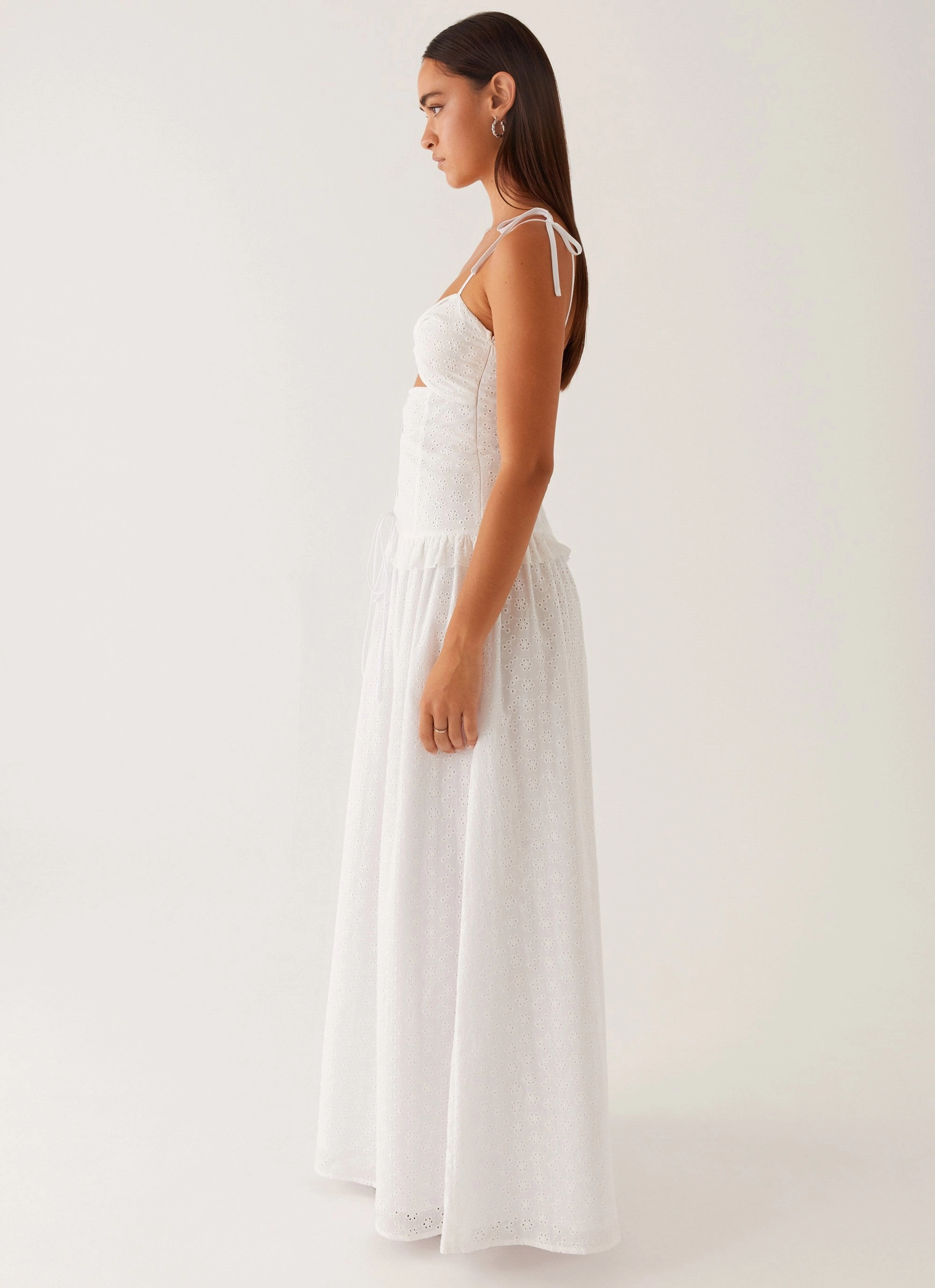 Reveria Twist Maxi Dress - Ivory Color Glow