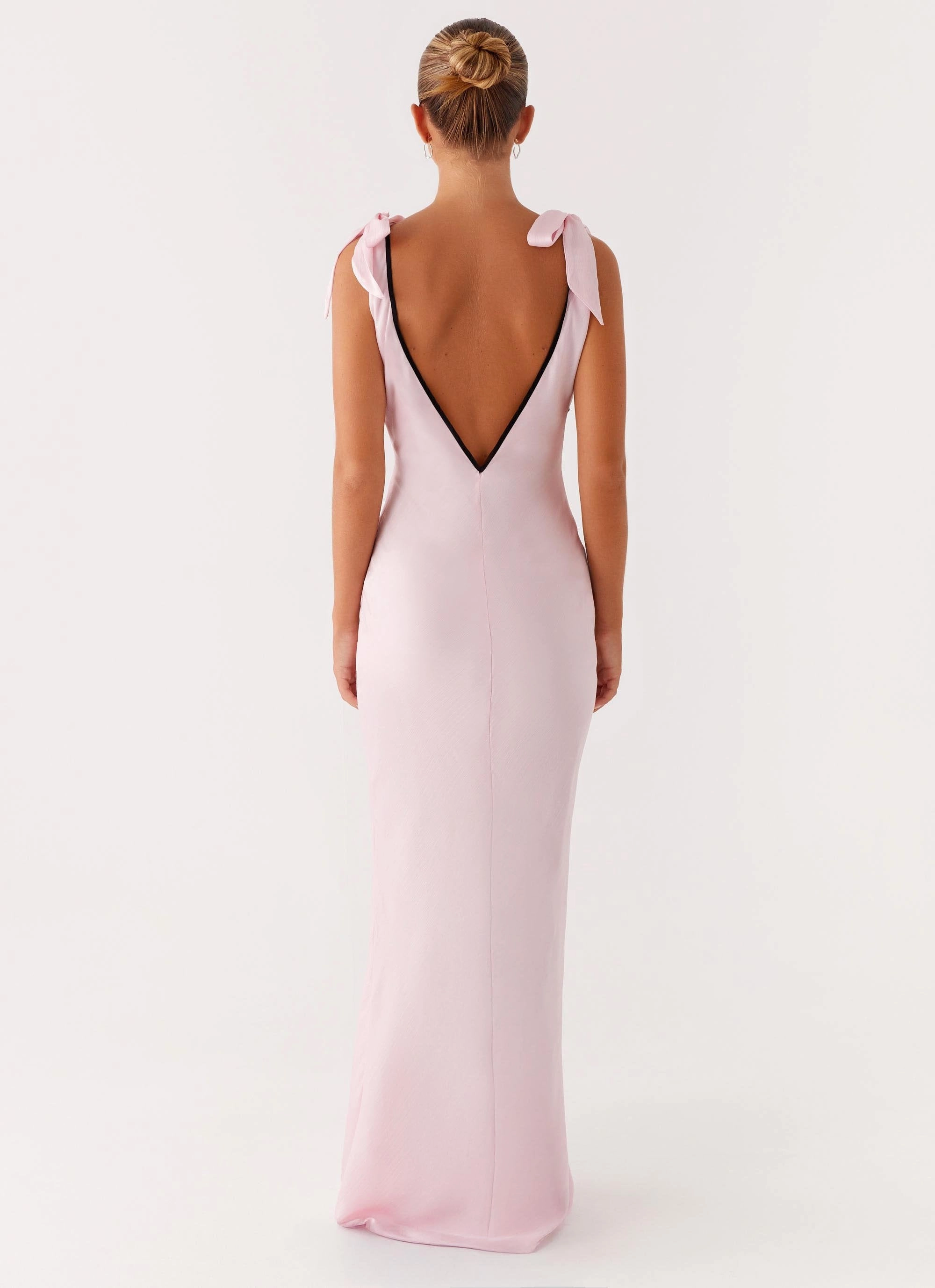 Romeo Maxi Dress - Pink Date-Night everyday staple