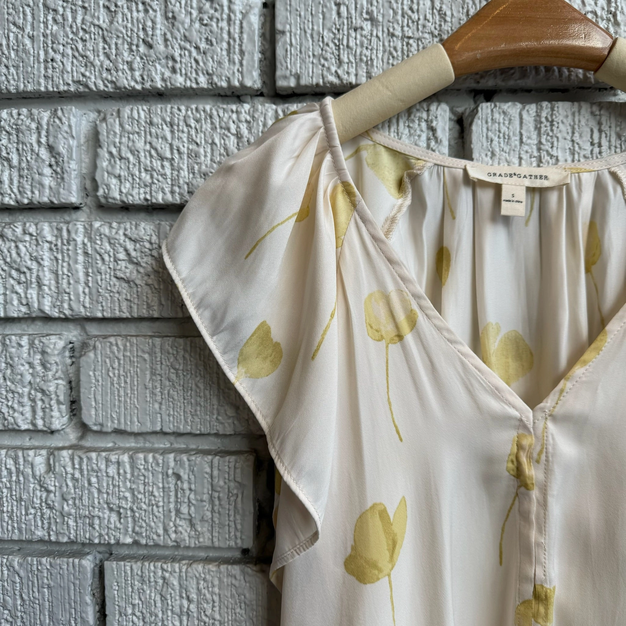 ROSEWATER Top Noise Reduced Zippers Reliable