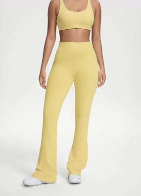 Scrunch Back Flared Leggings Flexible Comfort Wear