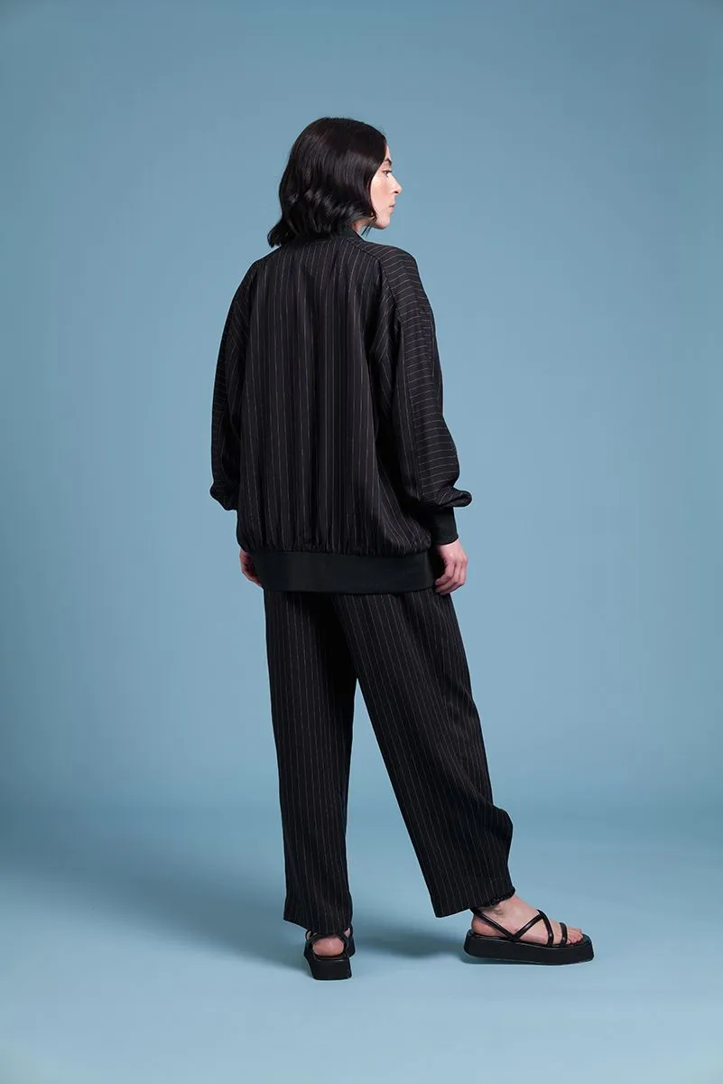 Casual Fit Silhouette Zip Pockets Siren - CSN2588 Fine Lines Jacket