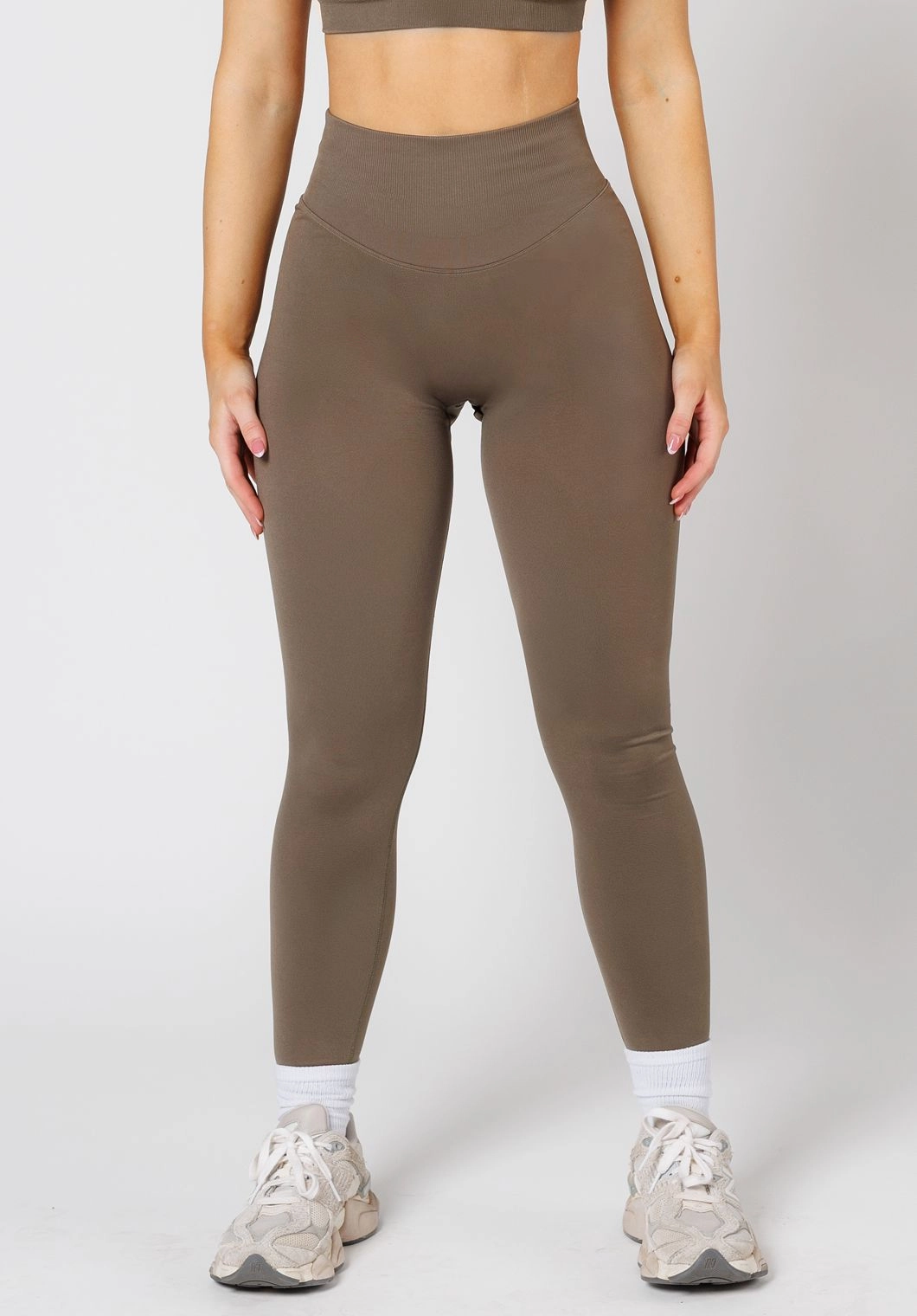 Reflective Logo Detail CurveFlex Hourglass Sculptseam? Plus Seamless Legging Everglades