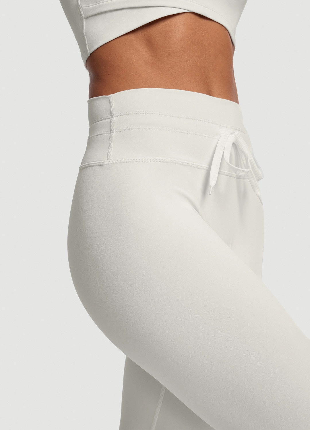 Trend Seeker Ultra Light Clean Cut Sleek Drawstring Leggings