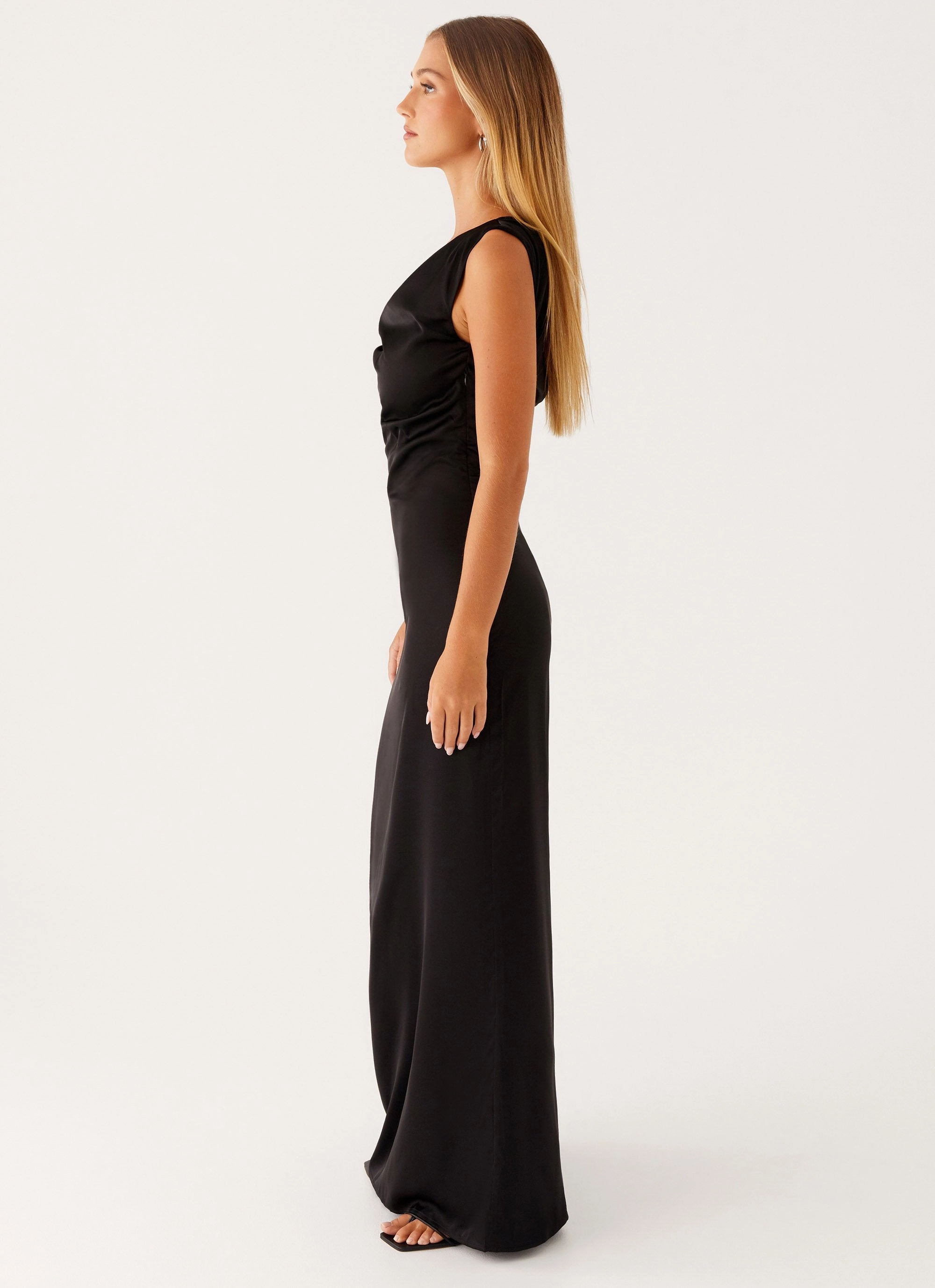 Fresh Style Clean Texture Heart Of Glass Satin Maxi Dress - Black