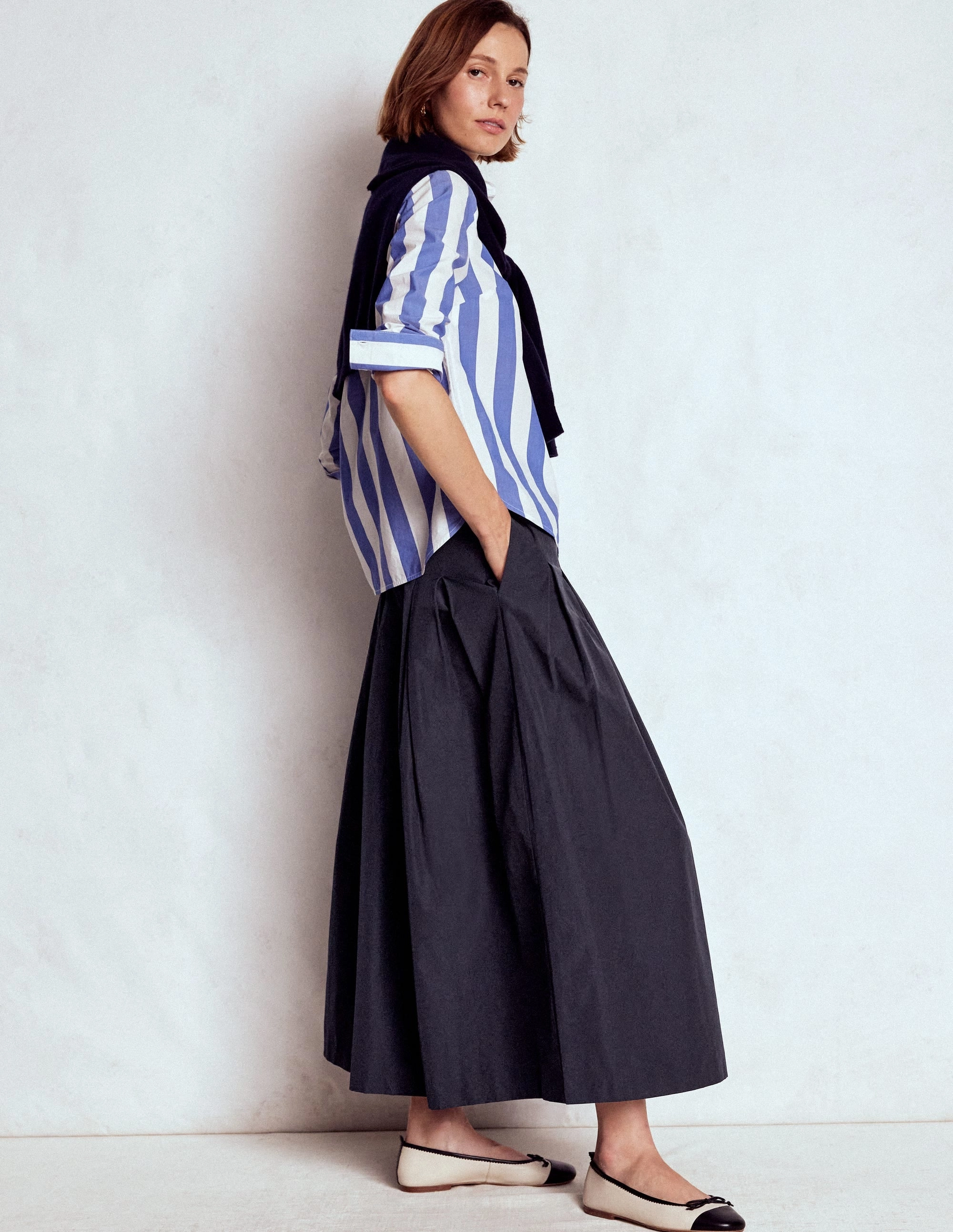 Designer Inspired Valentina Taffeta Midi Skirt-Navy