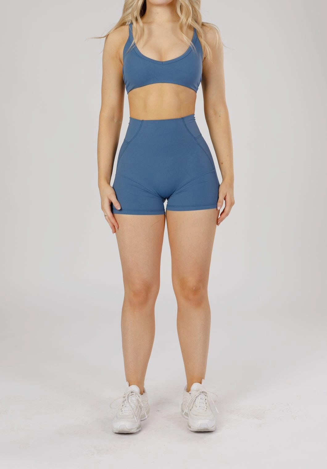 Mood Piece RecStretch DesB High Flow Sculptseam?  Plus Short Aries