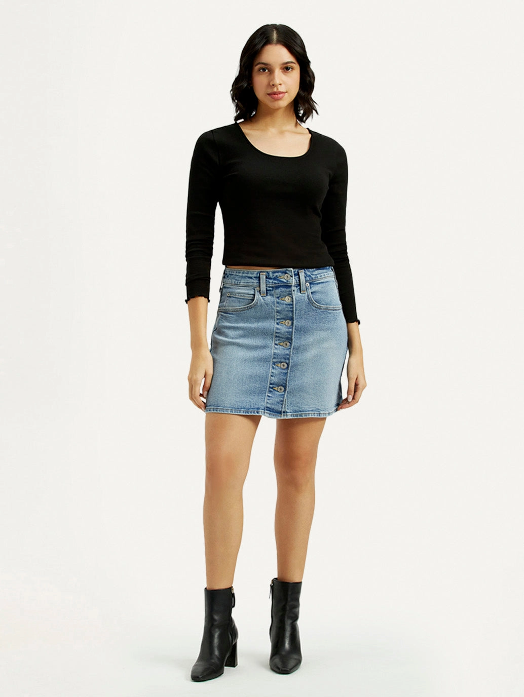 Frayed Finish Women's Mid Rise Regular Fit Denim Skirt