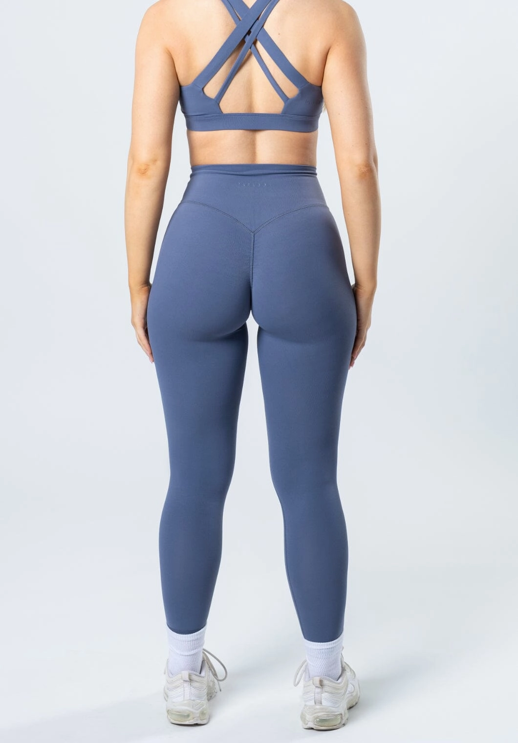 City Walk Skin Friendly Sleek and Stretchy RecStretch Original Sculptseam? Plus Legging Ace