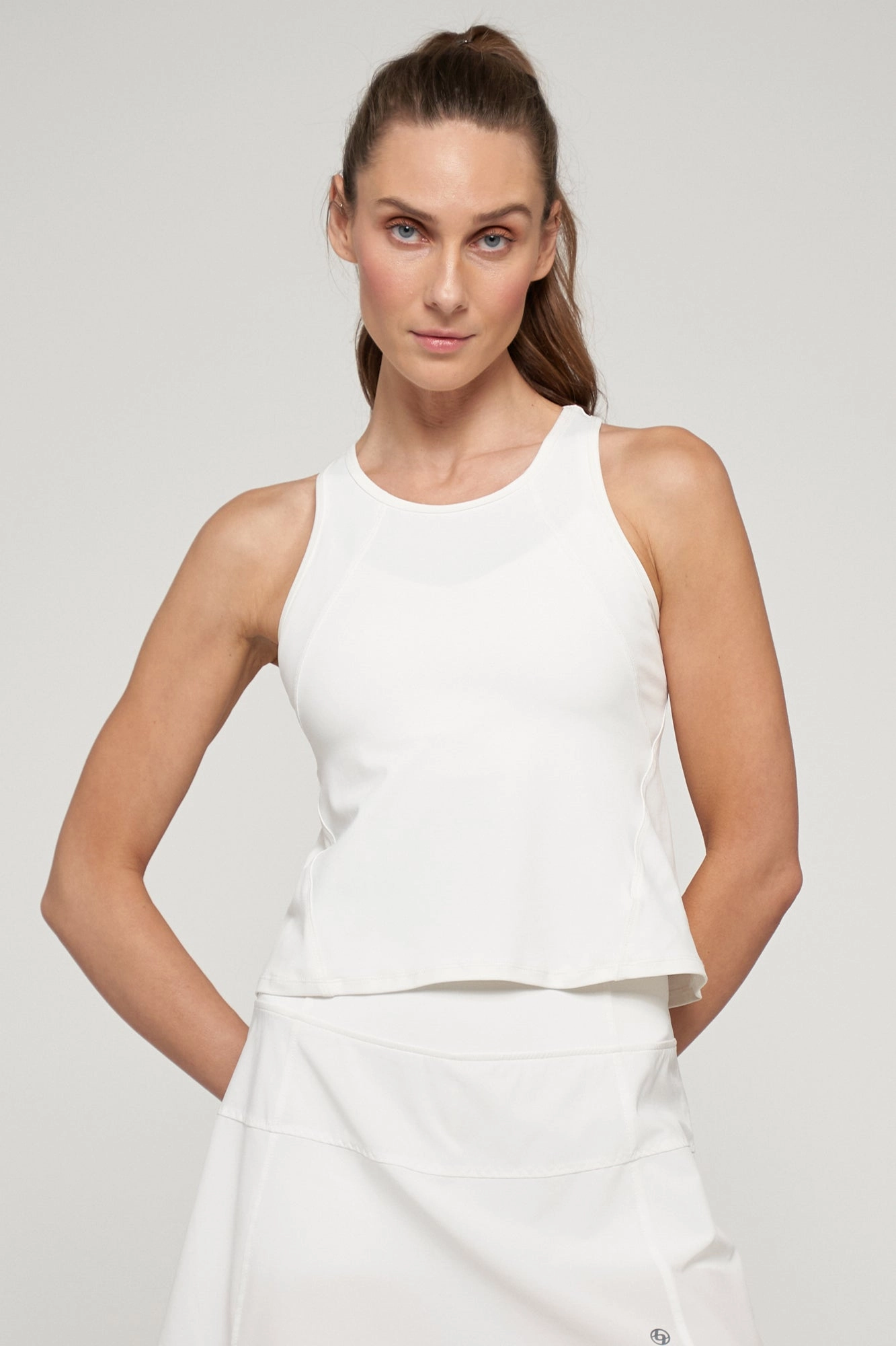 Reflective Detailing Minimal Lightness Daily Tank - White