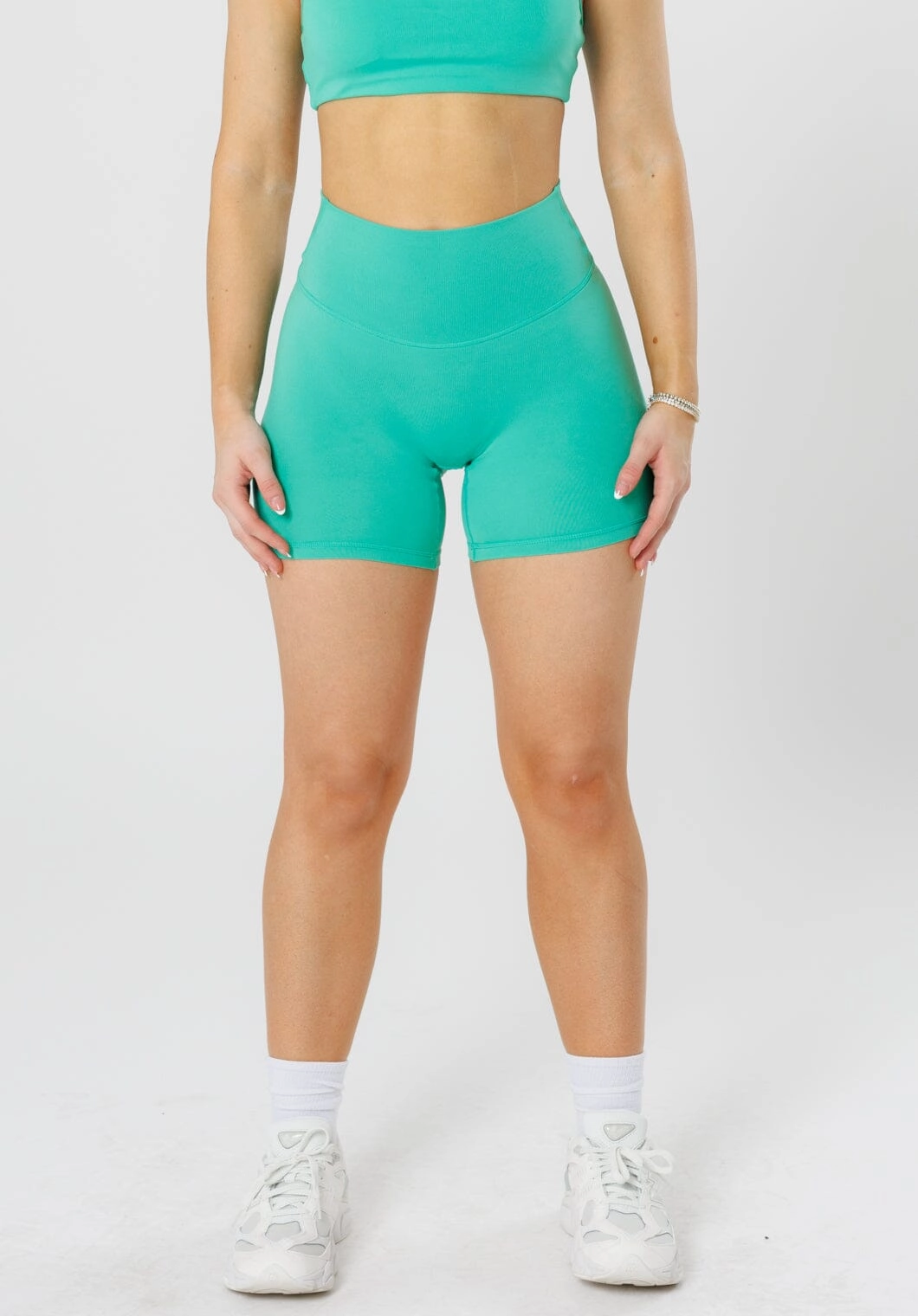 Multi Pocket Functionality Bootcut style Reluna Original Sculptseam? Plus Short Palm Leaf