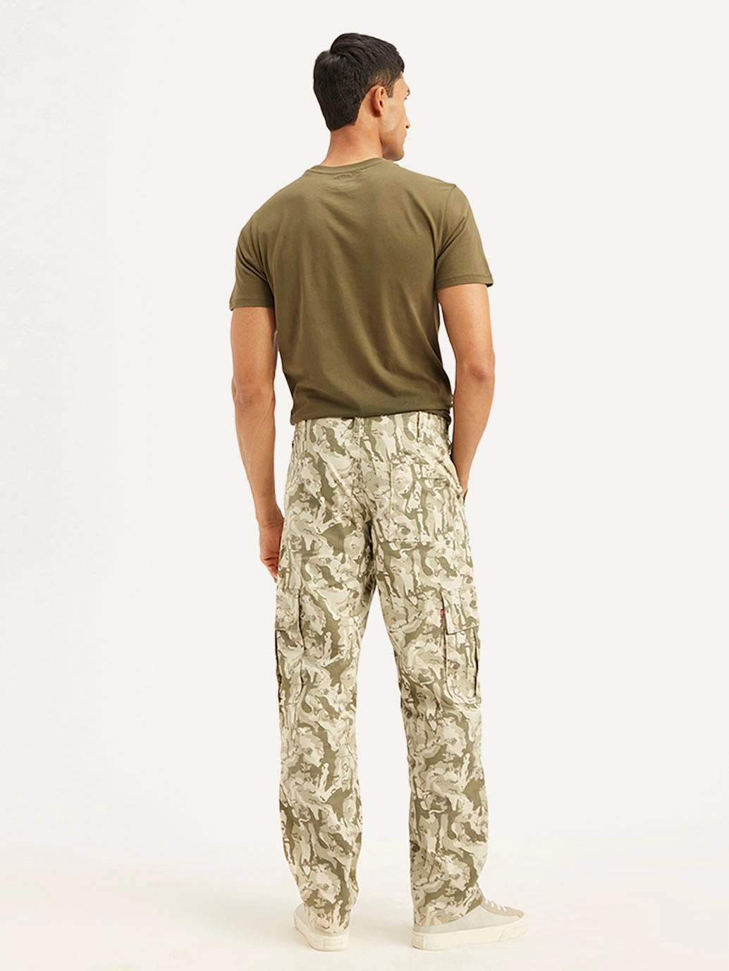 Men's Beige Loose Fit Cargo Trousers Functional Ease