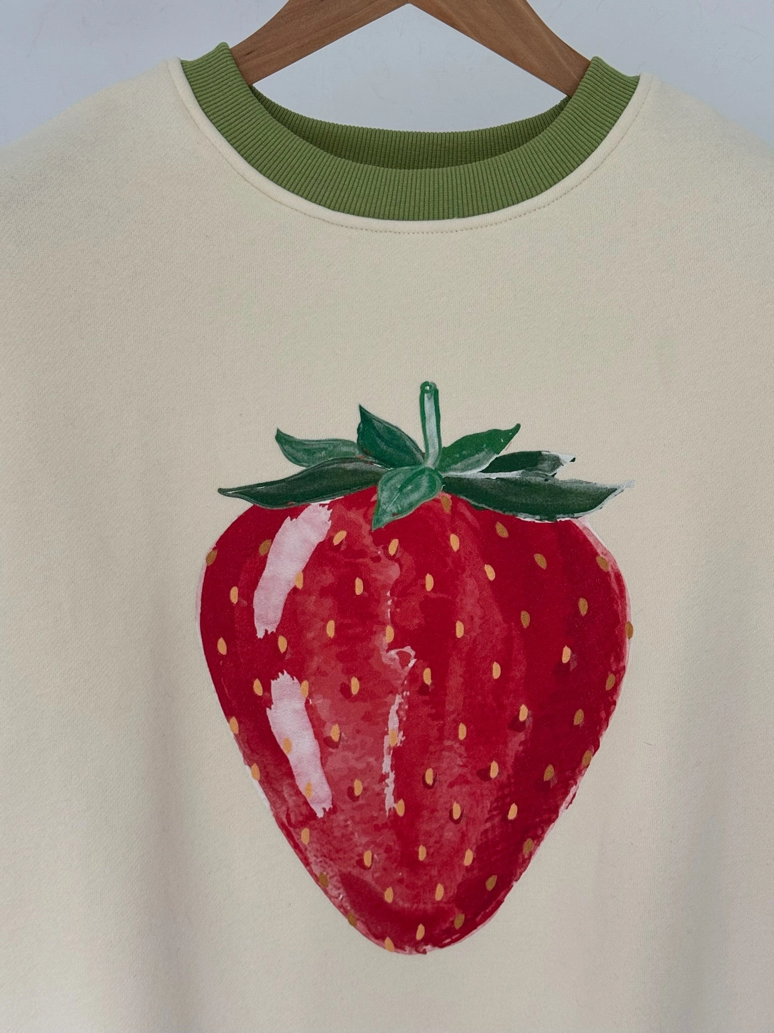 STRAWBERRY Sweatshirt Moisture Wicking Fabric Stretchable Cuff