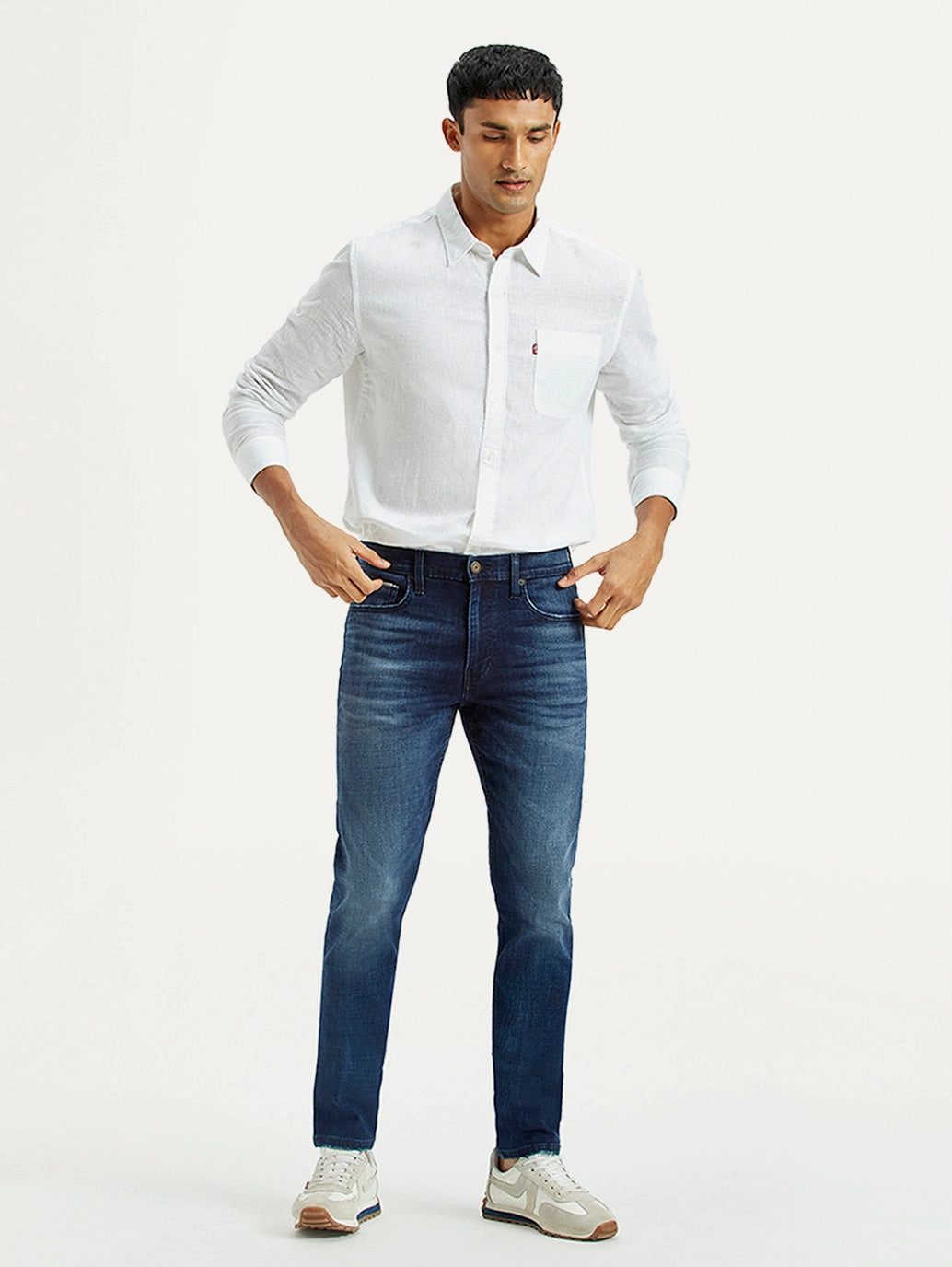 Work Ready Lightweight Textured Tailored Style Men's 512 Dark Indigo Slim Tapered Fit Mid Rise Jeans