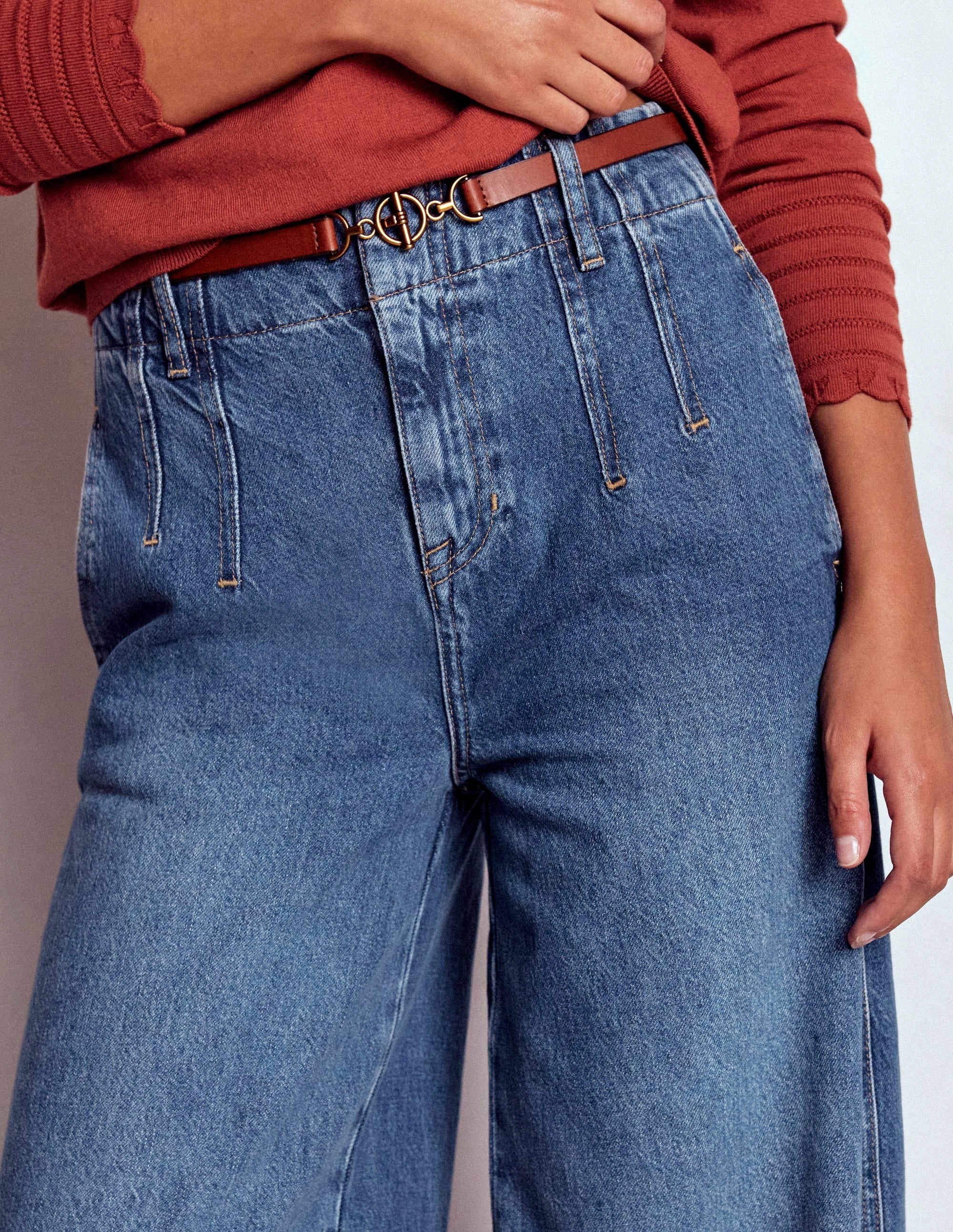 FlexibleMobilityDesign Stitch Detail Wide Leg Jeans-Mid Vintage