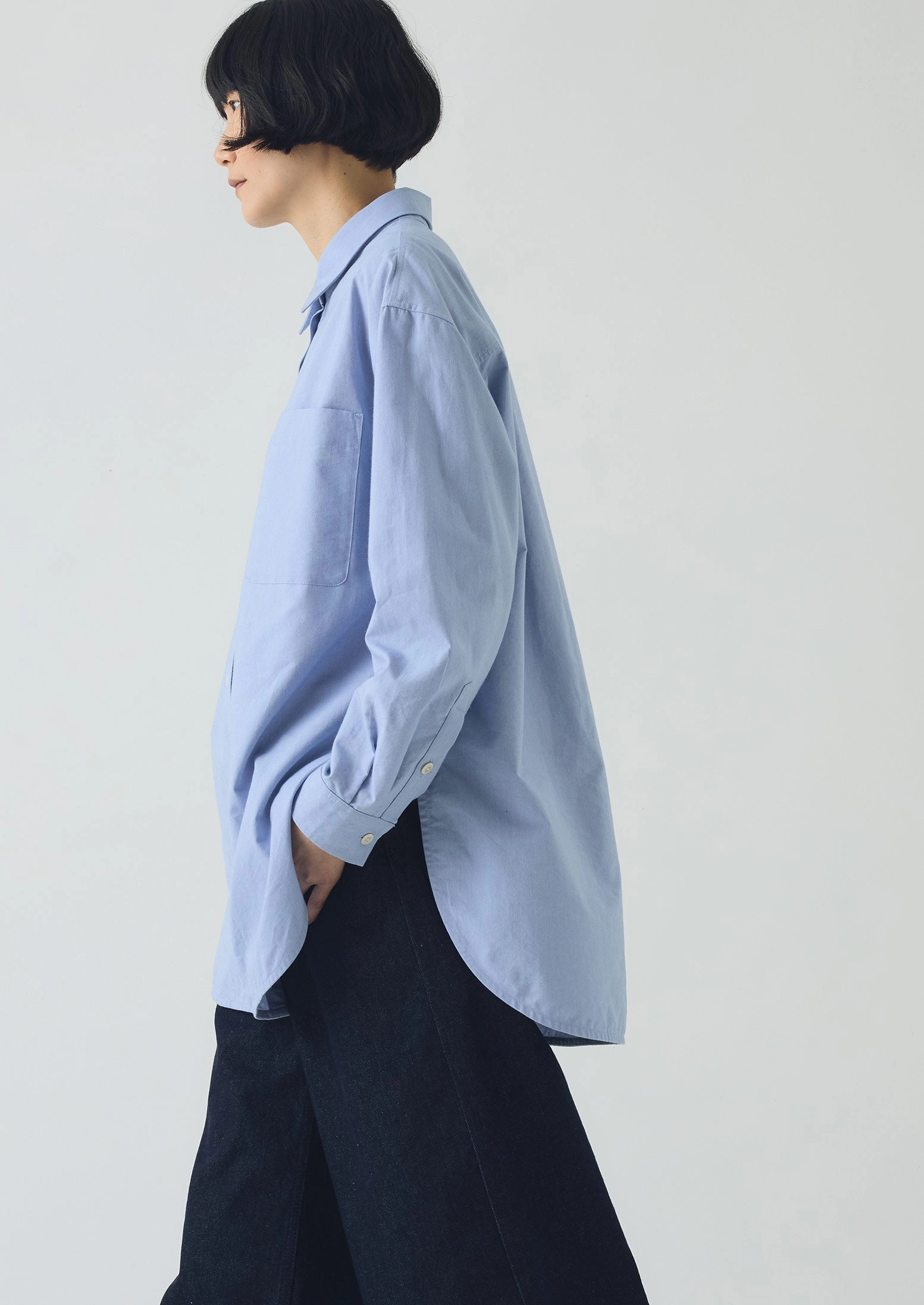 Seamless Side Panels Tailored Silhouette Cotton Oxford Oversized Long Shirt | Chambray Blue