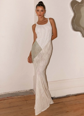 Luxurious Feel Twilight Dreams Maxi Dress - Ivory