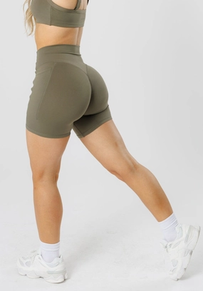 Windproof Design Reluna Empower Sculptseam?  Plus Pocket Short 6?? Everglades