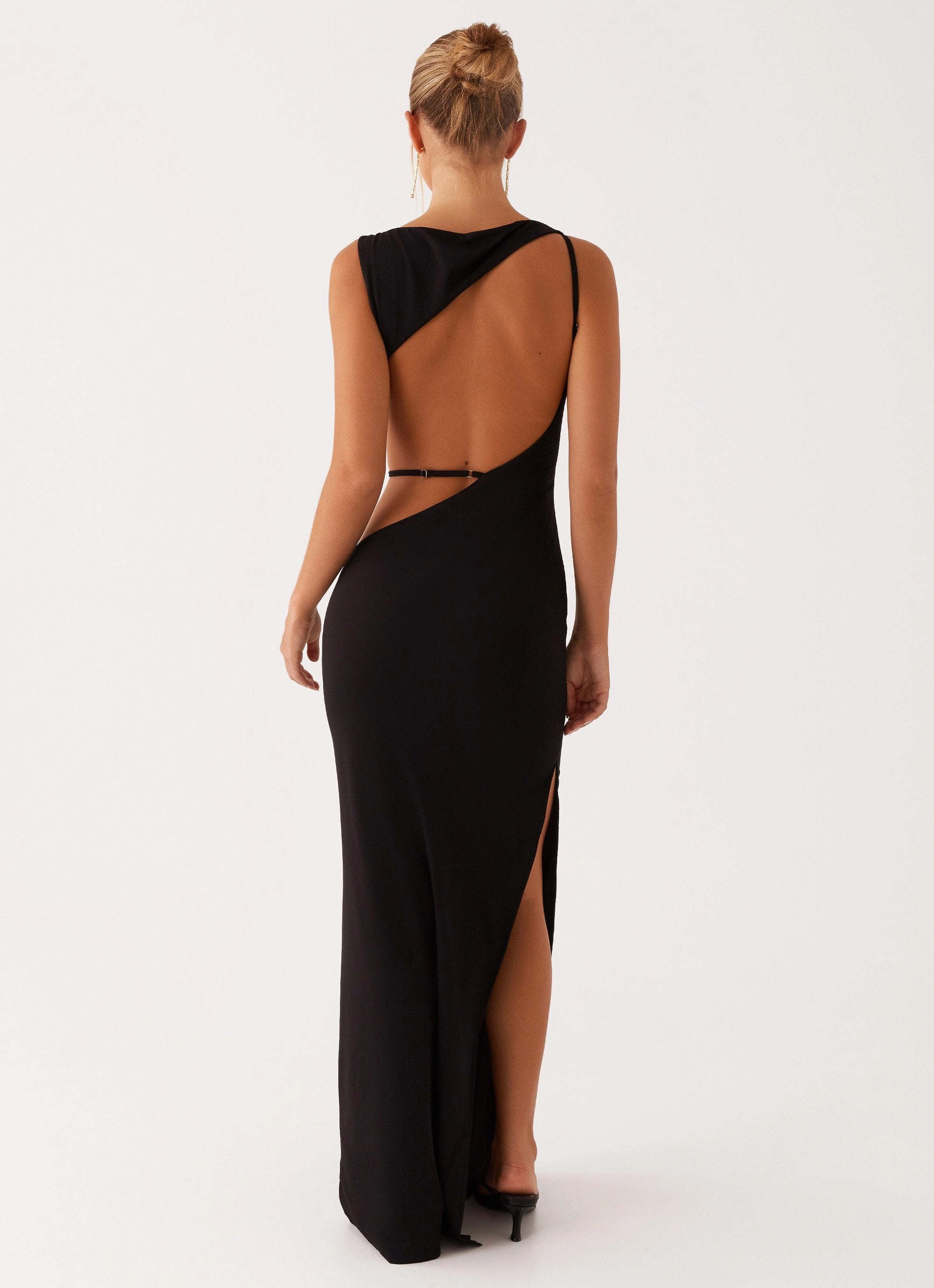 Sutton Maxi Dress - Black Flattering Silhouette