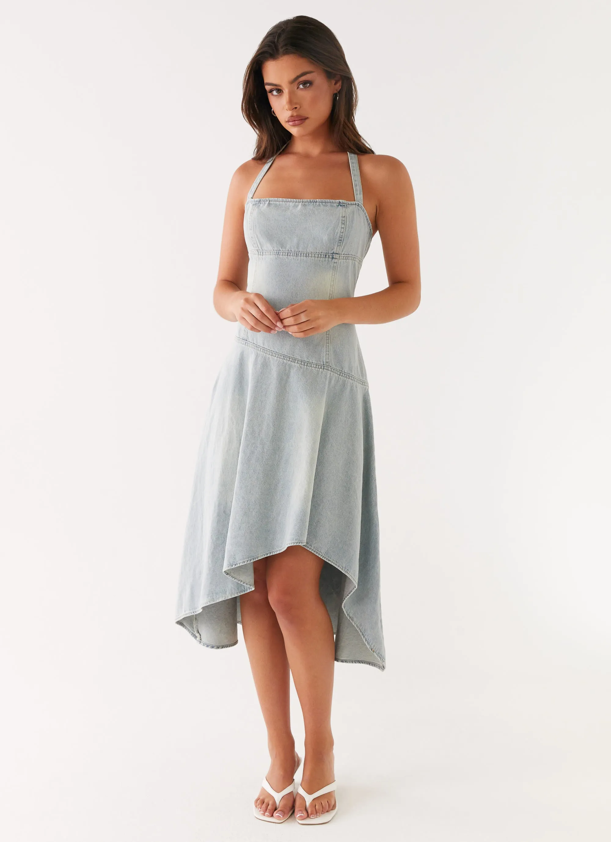 Romantic Bloom Leg-Lengthening Tanisha Denim Midi Dress - Washed Blue