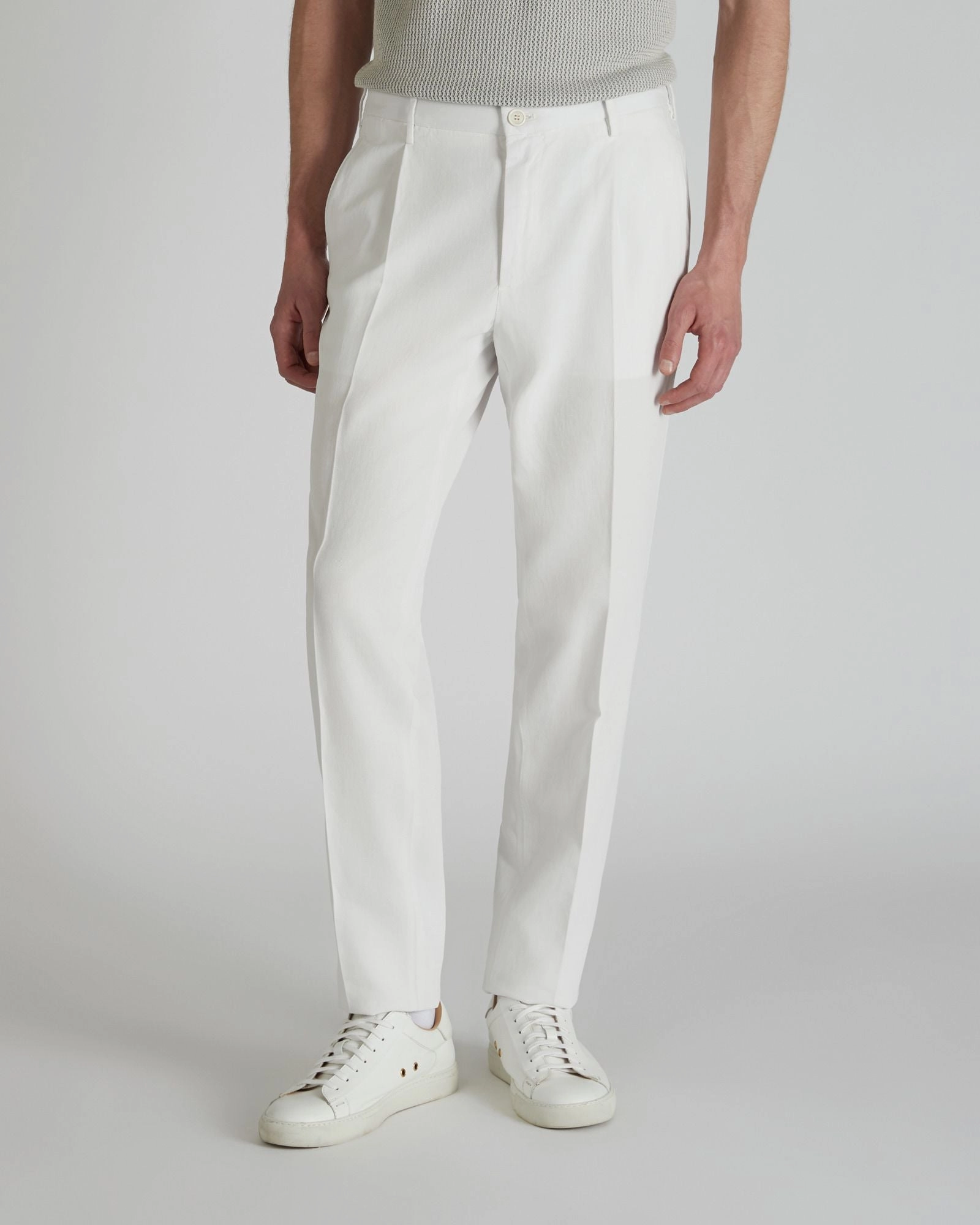 Eco Friendly Dye Process EasyCareFabric Tapered-fit Chinolino ice cr??pe trousers