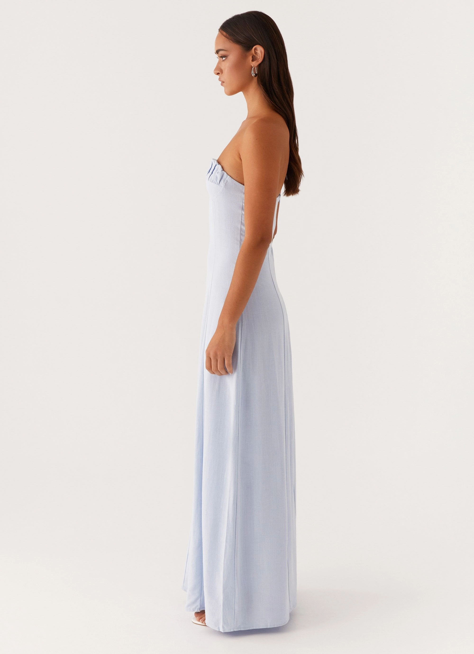 Tayla Linen Maxi Dress - Blue Flare Breeze Mesh-Detail