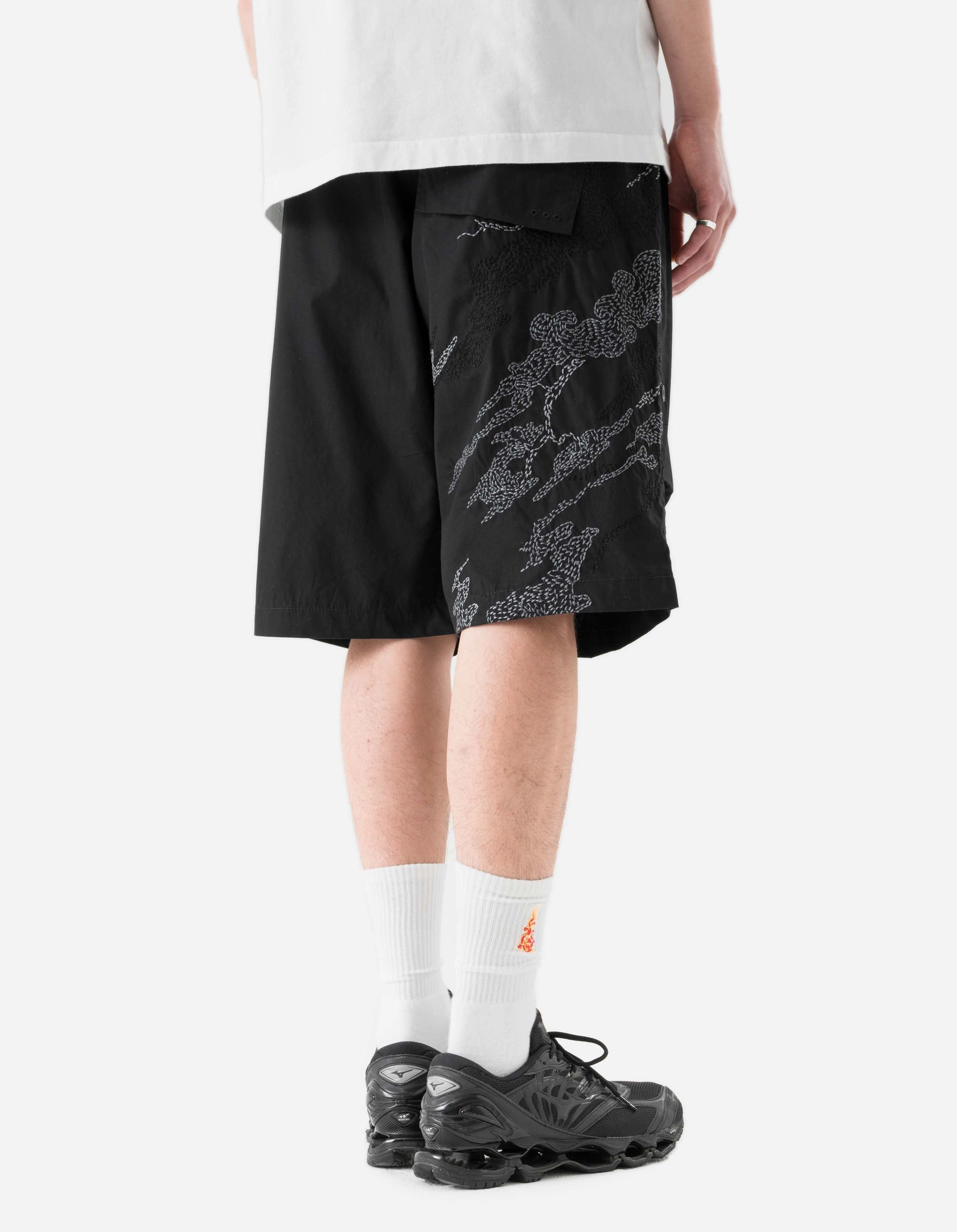 6238 Sashiko Bonsai Snoshorts Black Clean Lines garden work