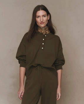 Versatile Fit Minimalist Fit The Henley Sweater. -- Army