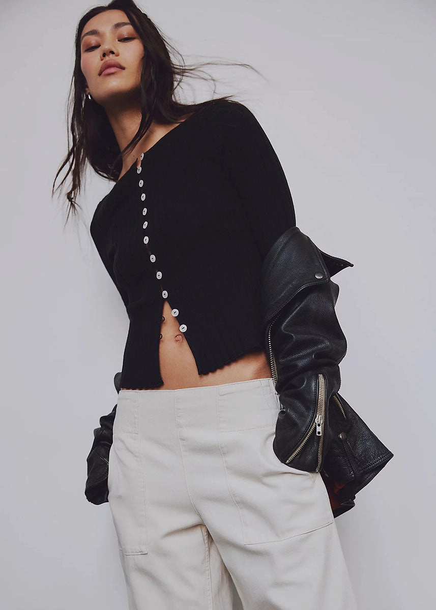 Casual Ease Luxury Knit Tilly Long Sleeve Cardi - Black