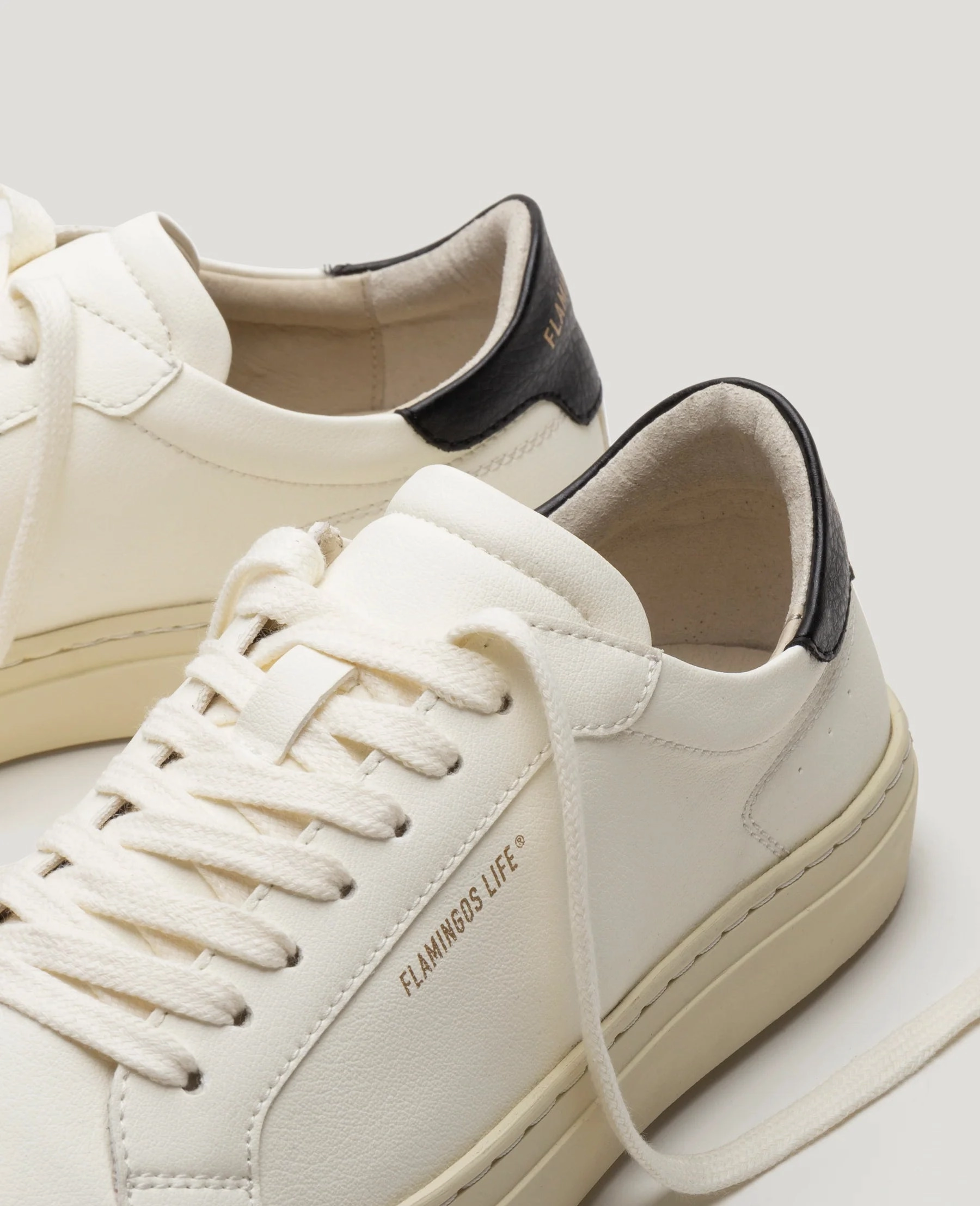 Hampton Court in white from Flamingos Life Street Focus Stability Post