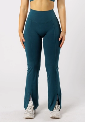 Flexible Waist Reluna? Front Slit Sculptseam? Flare Leggings 31" Serpentine