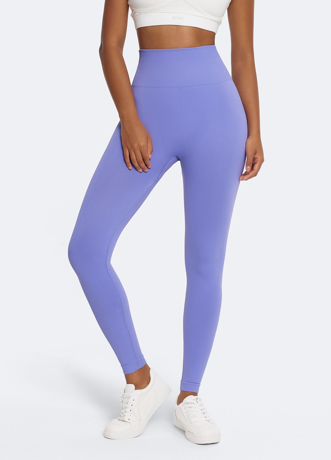Casual Day Ultra Light All Fit V-Back Scrunch Leggings