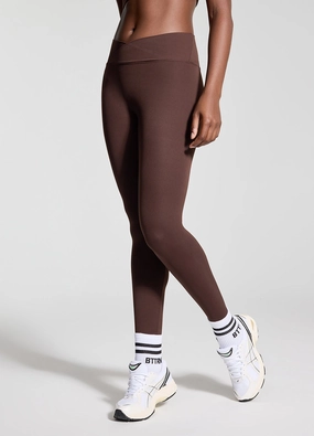 V-Cut Scrunch Leggings Chafe Resistant Comfortable Layers