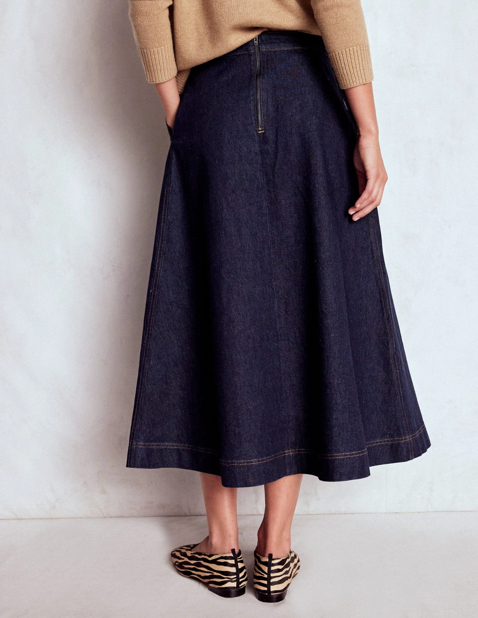 One size fits most Celebrity Style Verity Denim Midi Skirt-Indigo