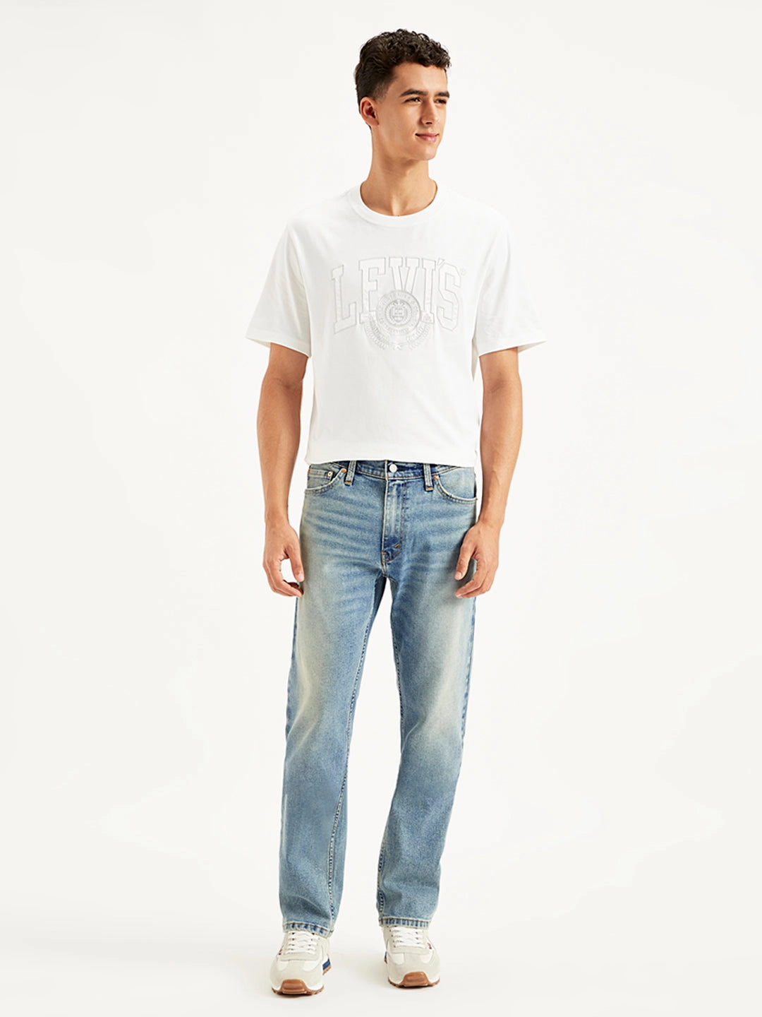 Versatile Fit Men's 513 Light Blue Slim Straight Fit Mid Rise Jeans