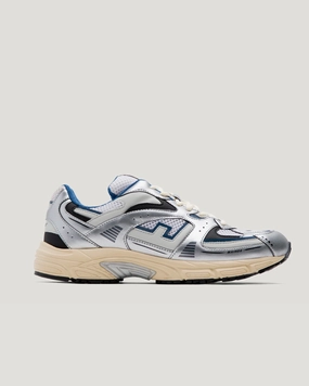 Every Walk Wairoa Sneaker in Silver from Flamingos Life