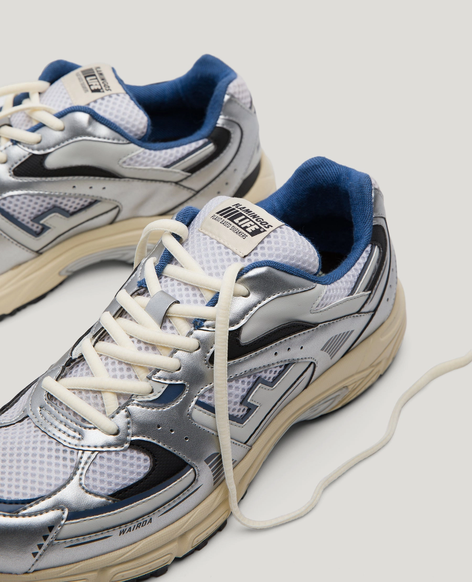 Sneaker Insoles Wairoa Sneaker in Silver from Flamingos Life