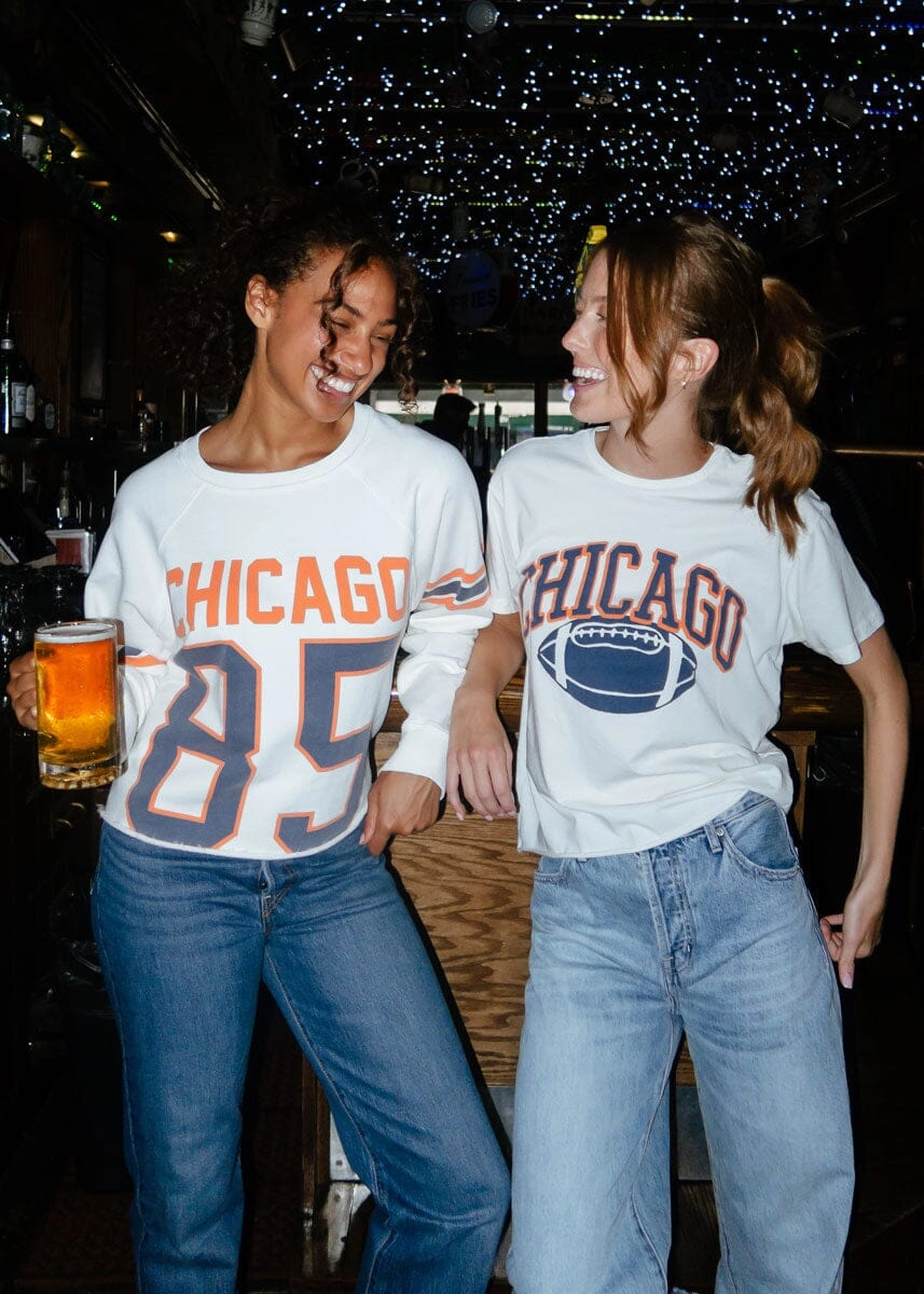 Chicago 85 Crop Crewneck - White Casual Flex Lightweight Style