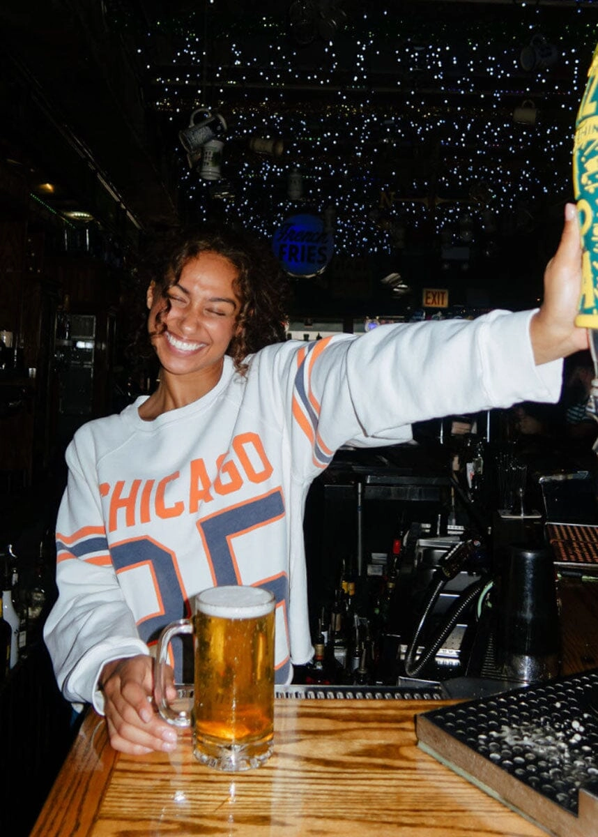 Seamless Stitching Chicago 85 Crop Crewneck - White