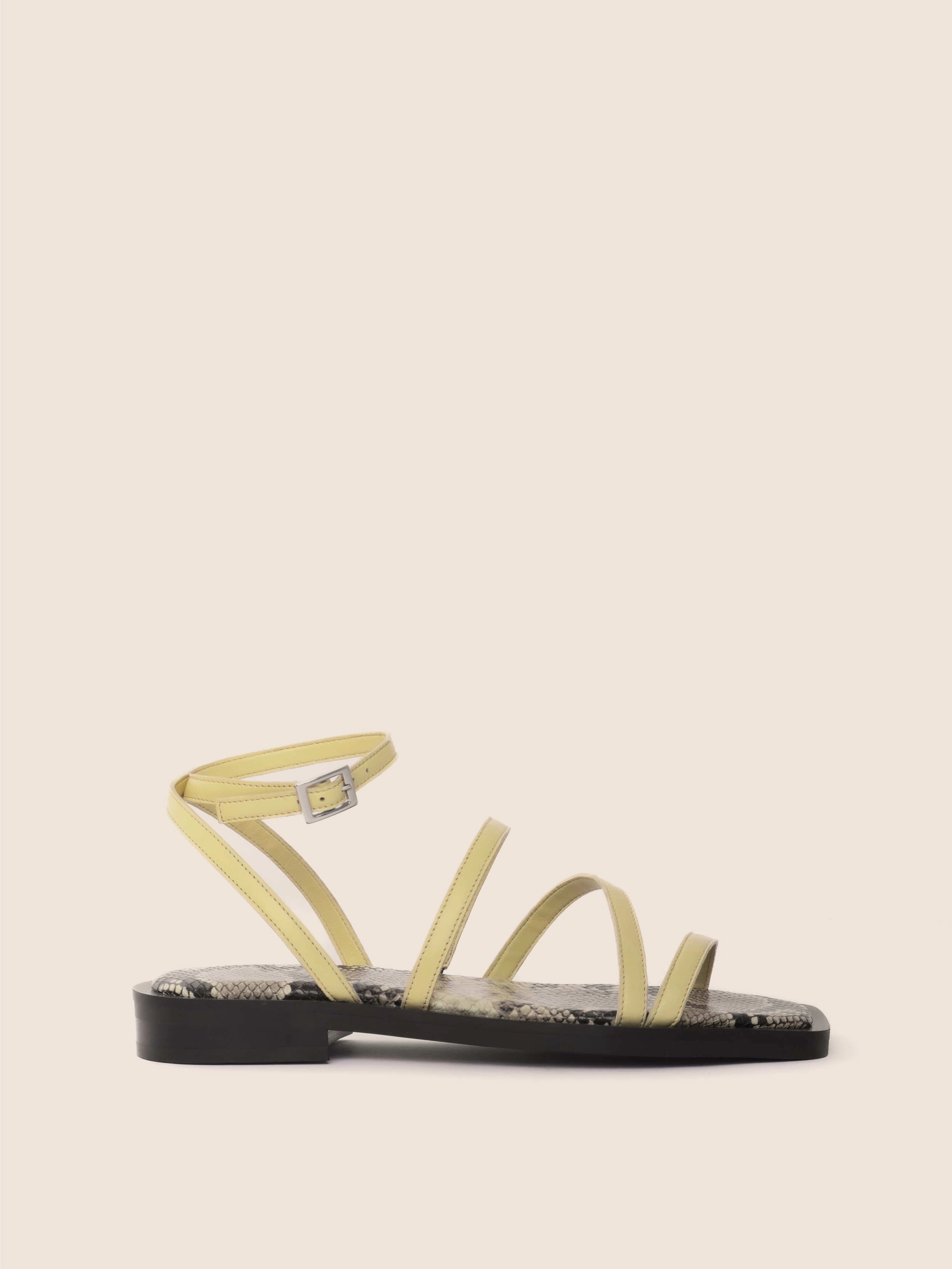Breezy Mood Walk Control Pavia Banana Sandal