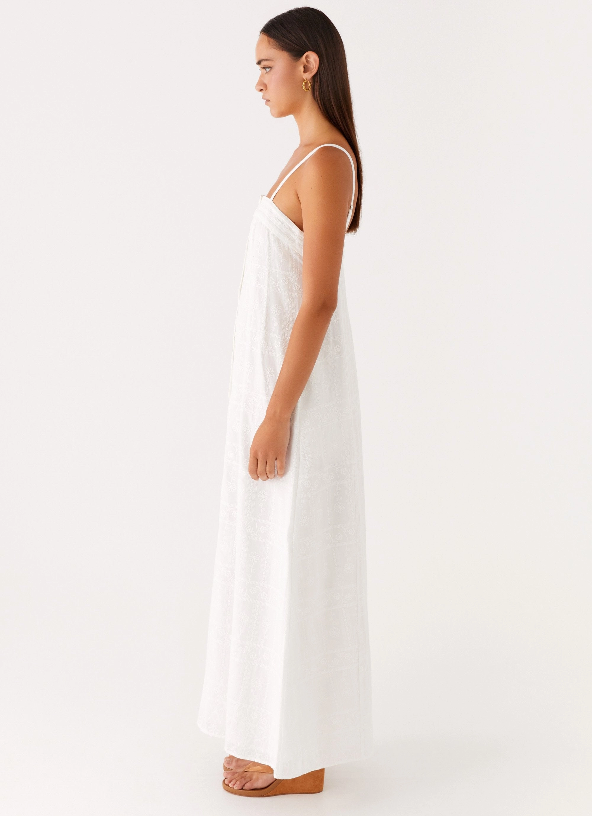 Flattering Silhouette Timeless Waist Fit Cole Maxi Dress - White