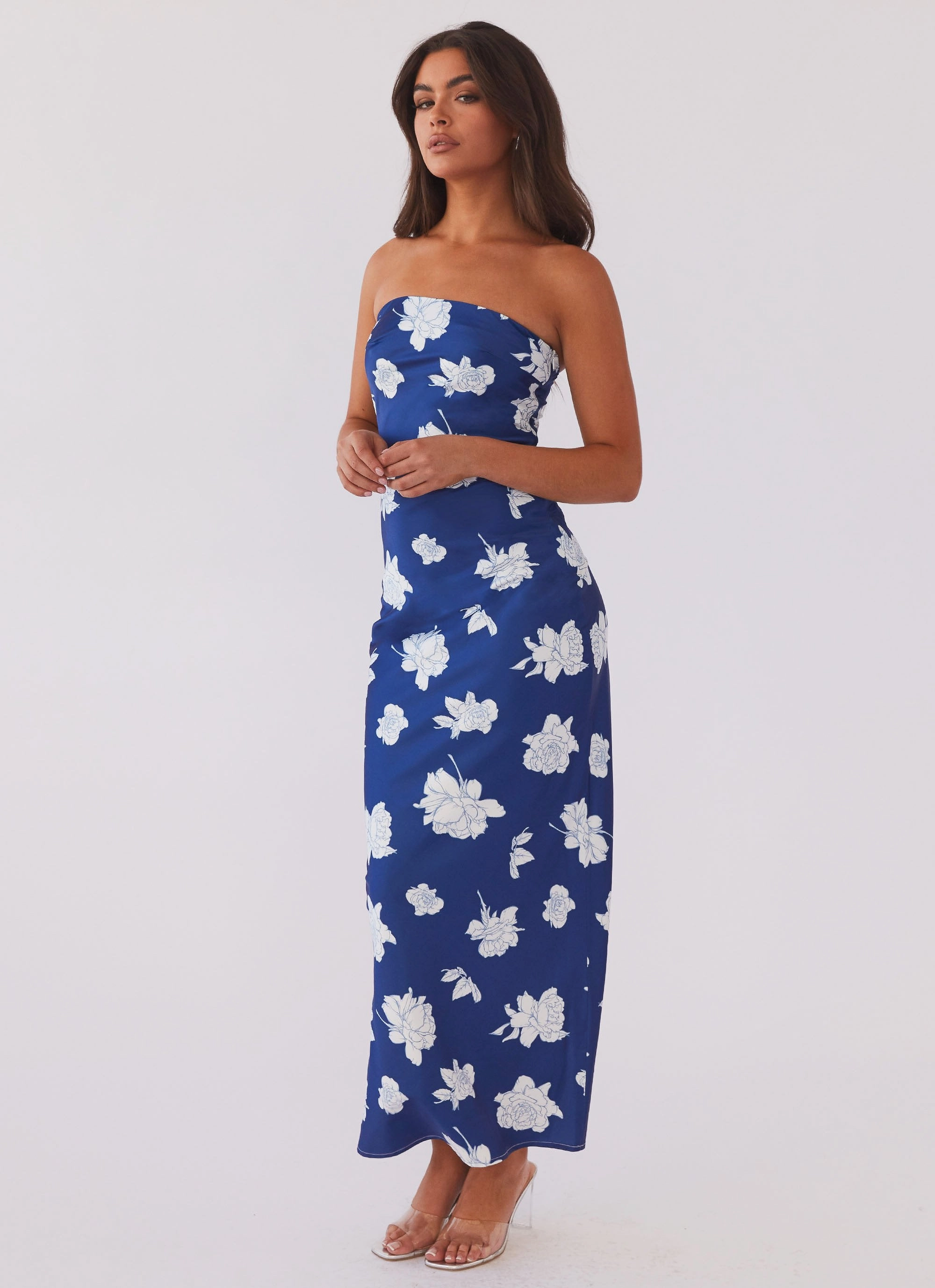 What I Want Maxi Dress - Navy Flora Stylish Design Essential Layer