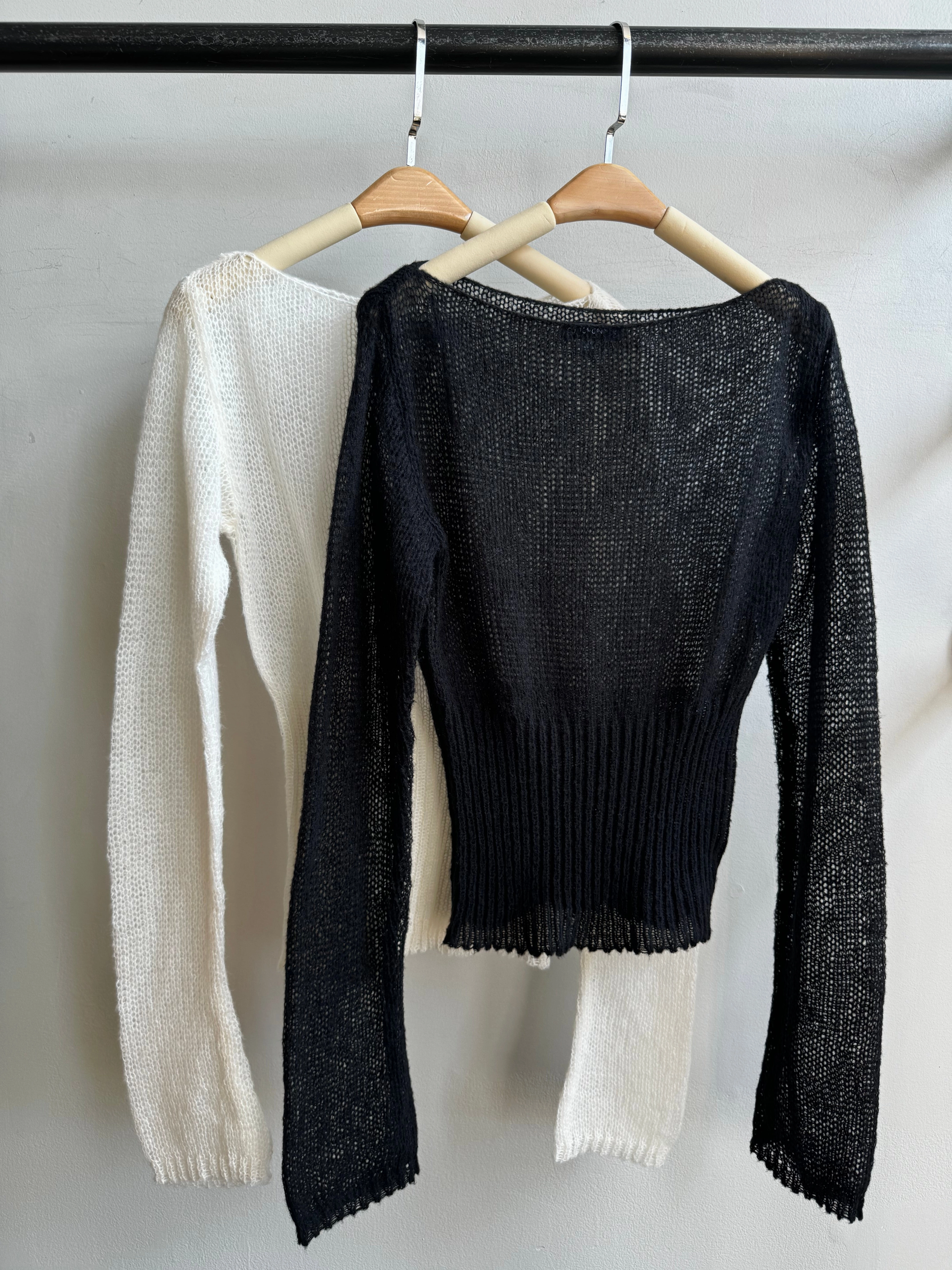 LOVE LETTER Sweater Comfy Movement