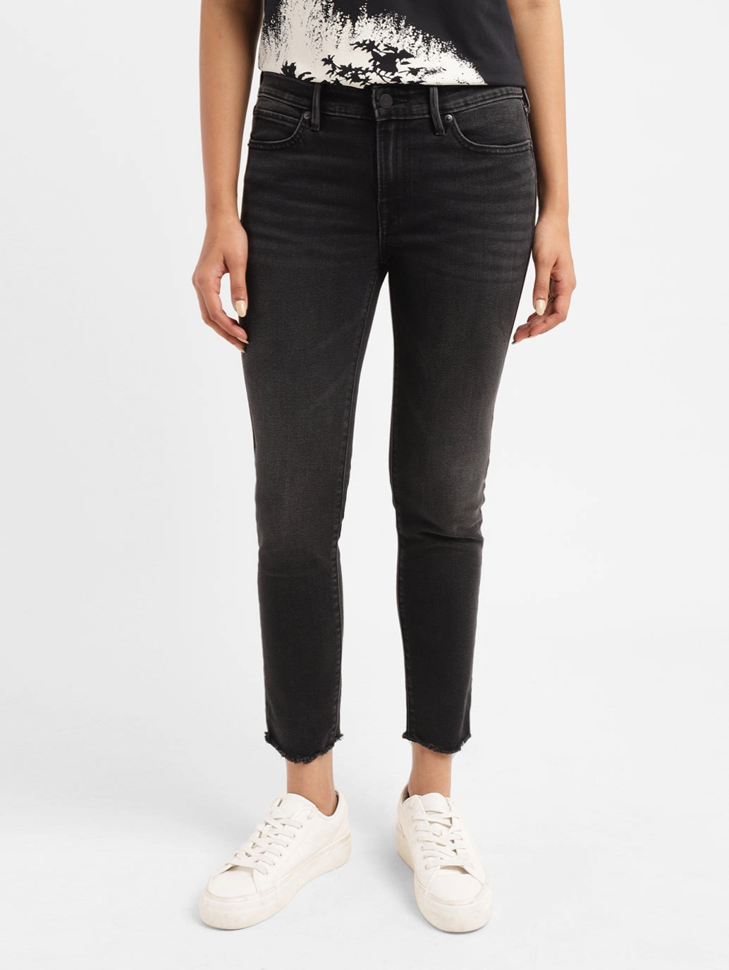 Women's 711 Black Skinny Fit Mid Rise Jeans No Fade Look