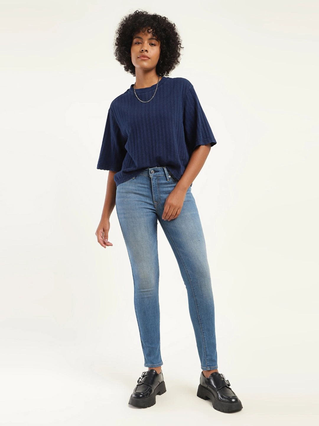 Women's 711 Blue Skinny Fit Mid Rise Jeans Minimalist Weekend Getaway Casual